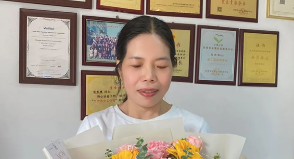 母愛深深 感恩有您|廣有五金&東莞合頁?