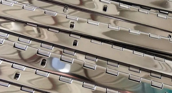 解鎖長(zhǎng)合頁(yè)平、直、順，暢享便捷生活體驗(yàn)|廣有五金&東莞合頁(yè)?