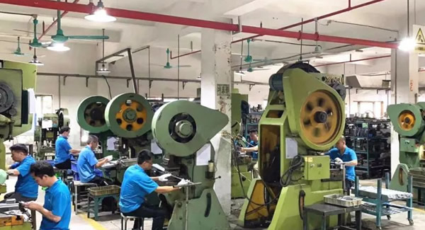 年關(guān)趕貨，匠心筑夢|廣有五金&東莞合頁