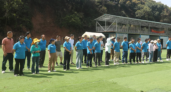 以心為塔，聚力成峰——記劉總在團(tuán)建中彰顯的領(lǐng)袖之光|廣有五金&東莞合頁(yè)?