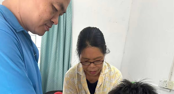 三伏貼里的暖心守護(hù)——陳總與我們的三伏健康約定|廣有五金&東莞合頁(yè)?